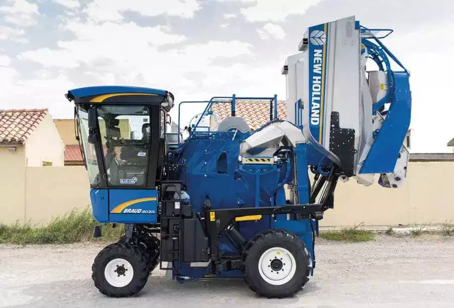 braud-compact-series-grape-harvesters-gallery-05