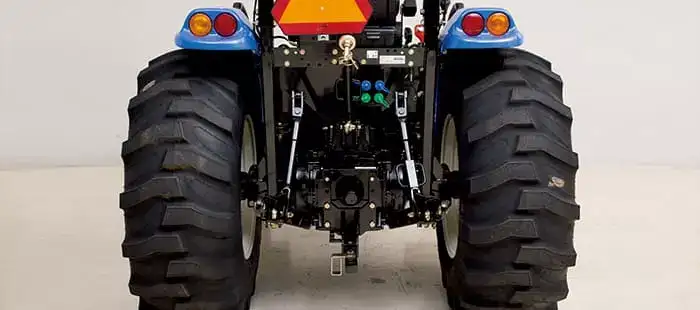 boomer-35-55-hitch-and-hydraulics-01