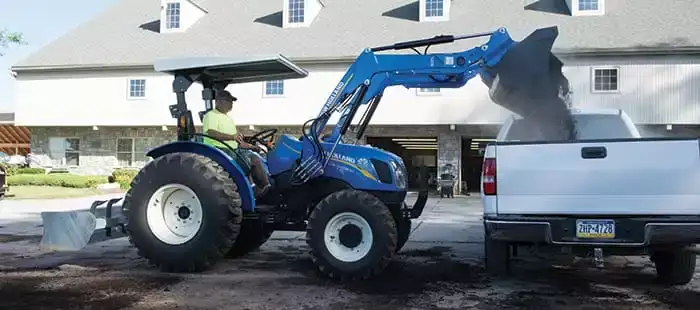 workmaster-utility-axle-hitch-and-hydraulics-01b