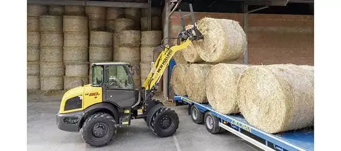 compact-wheel-loaders-stage-v-engine-01c
