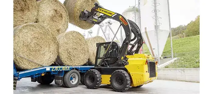 the-range-300-series-skid-steer-01c